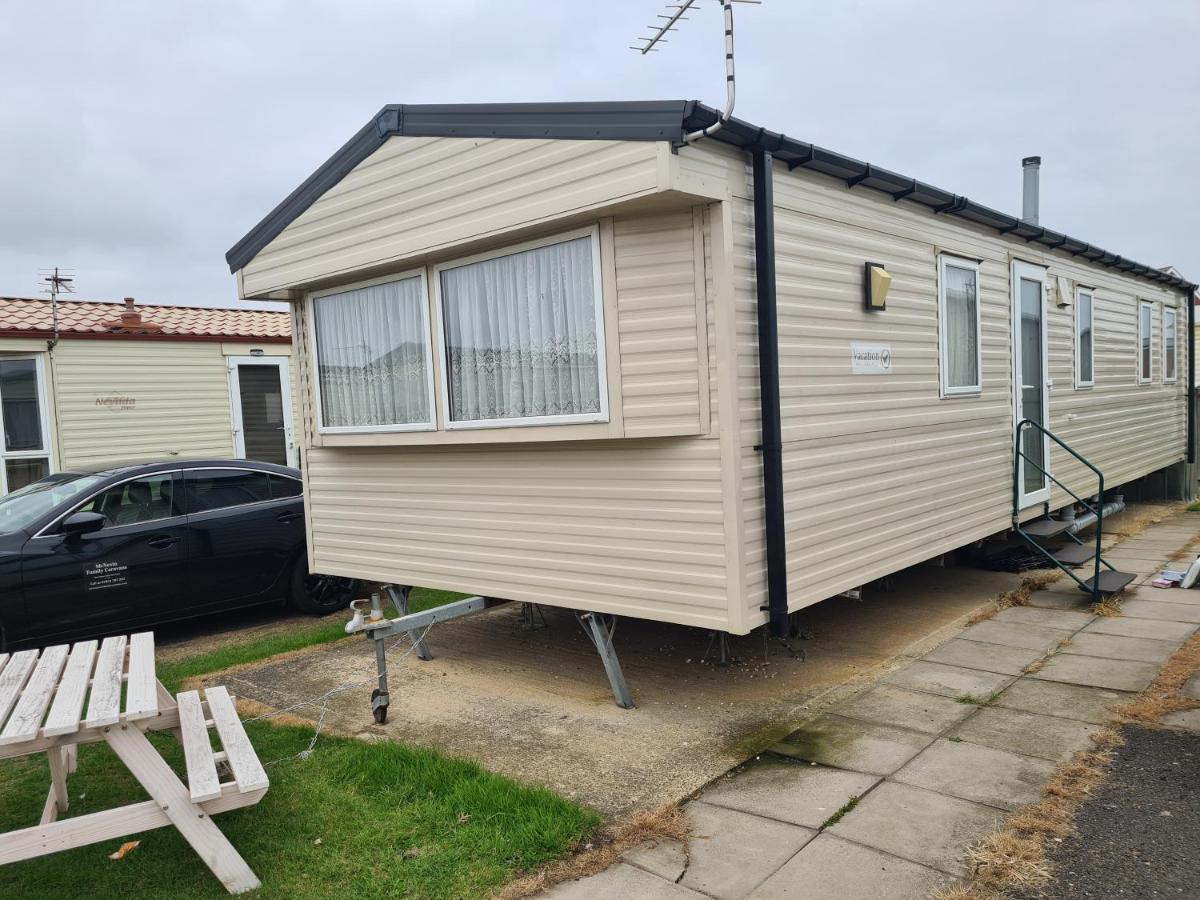 8 Berth On Coastfields Apartment *